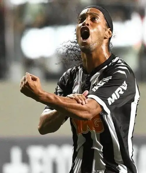 中展现了超 中展现了超